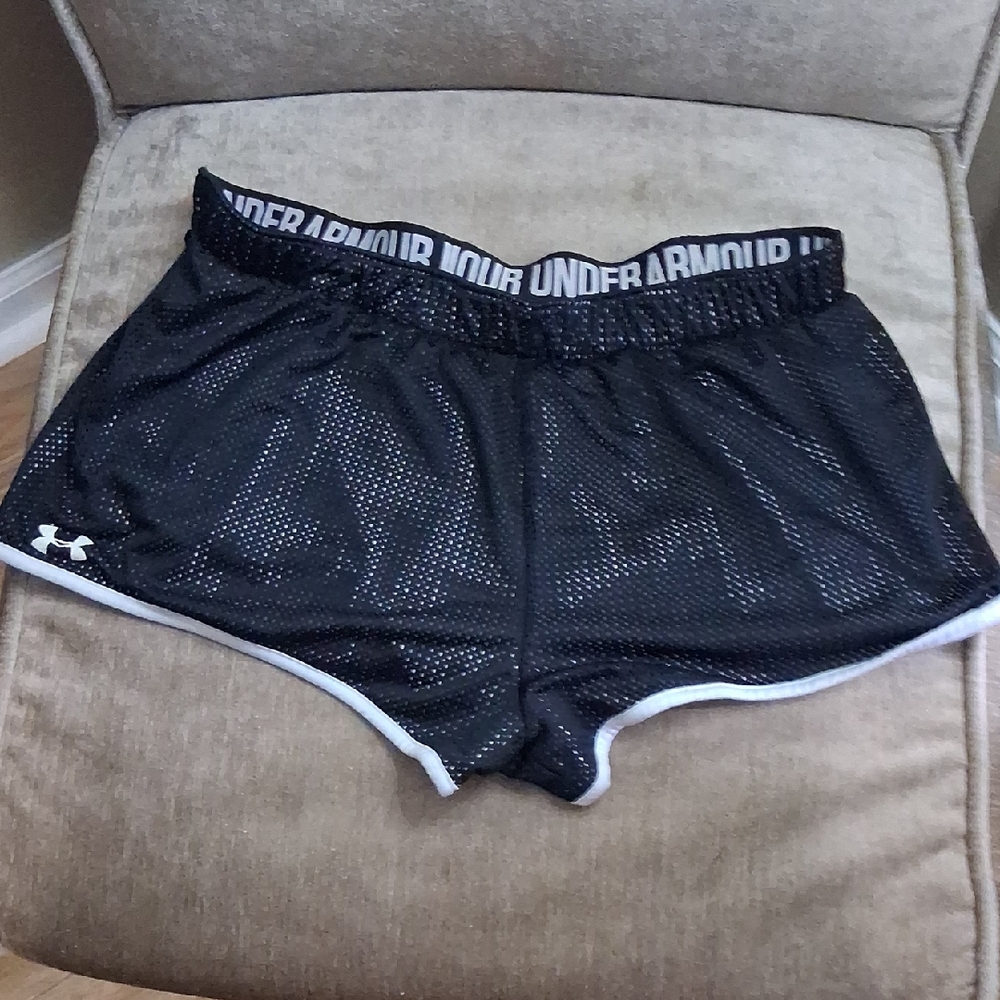 Under Armour Black Athletic Shorts Lightweight Mesh
